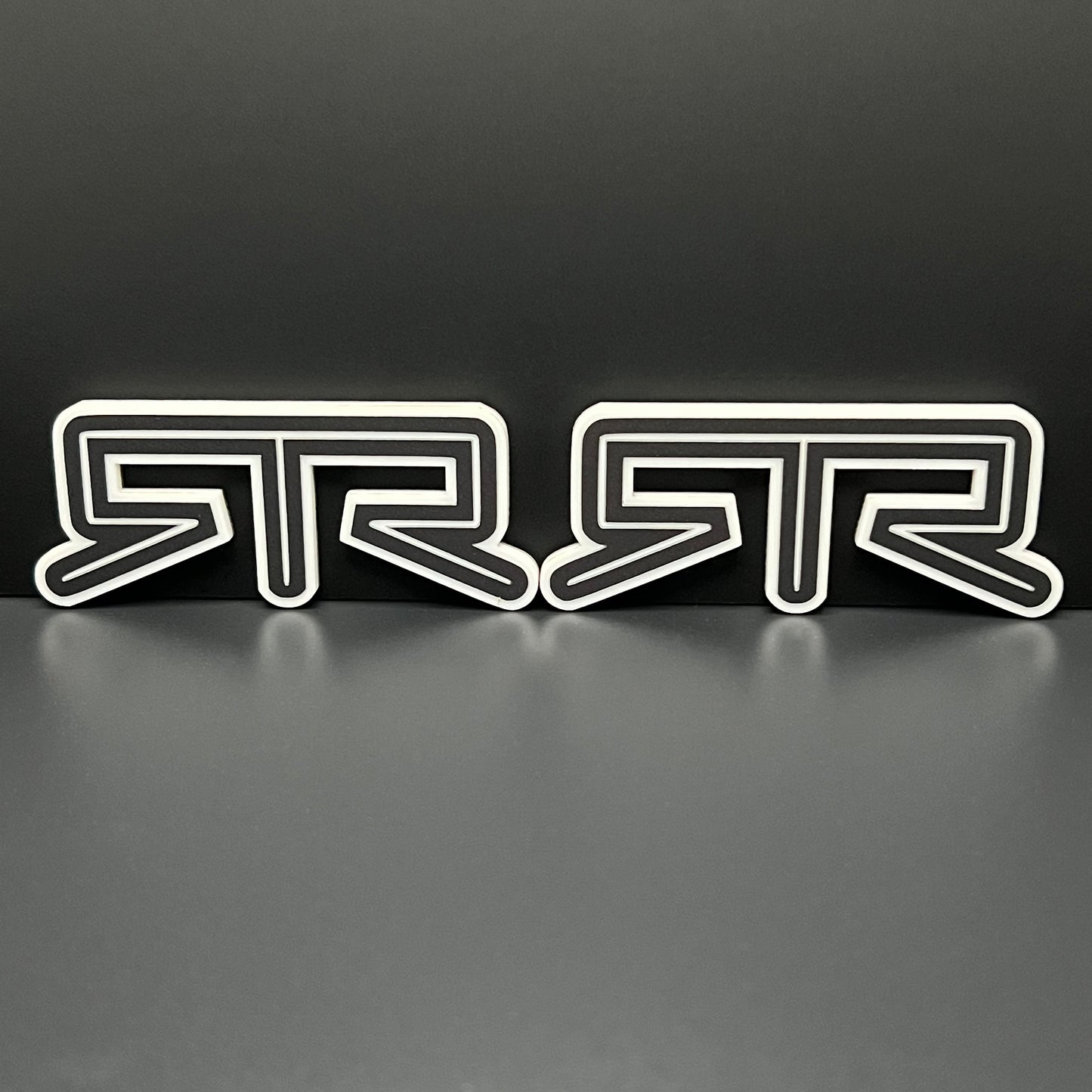 Pair (2) RTR Fender emblems fits 15-25 Ford Mustang Badge